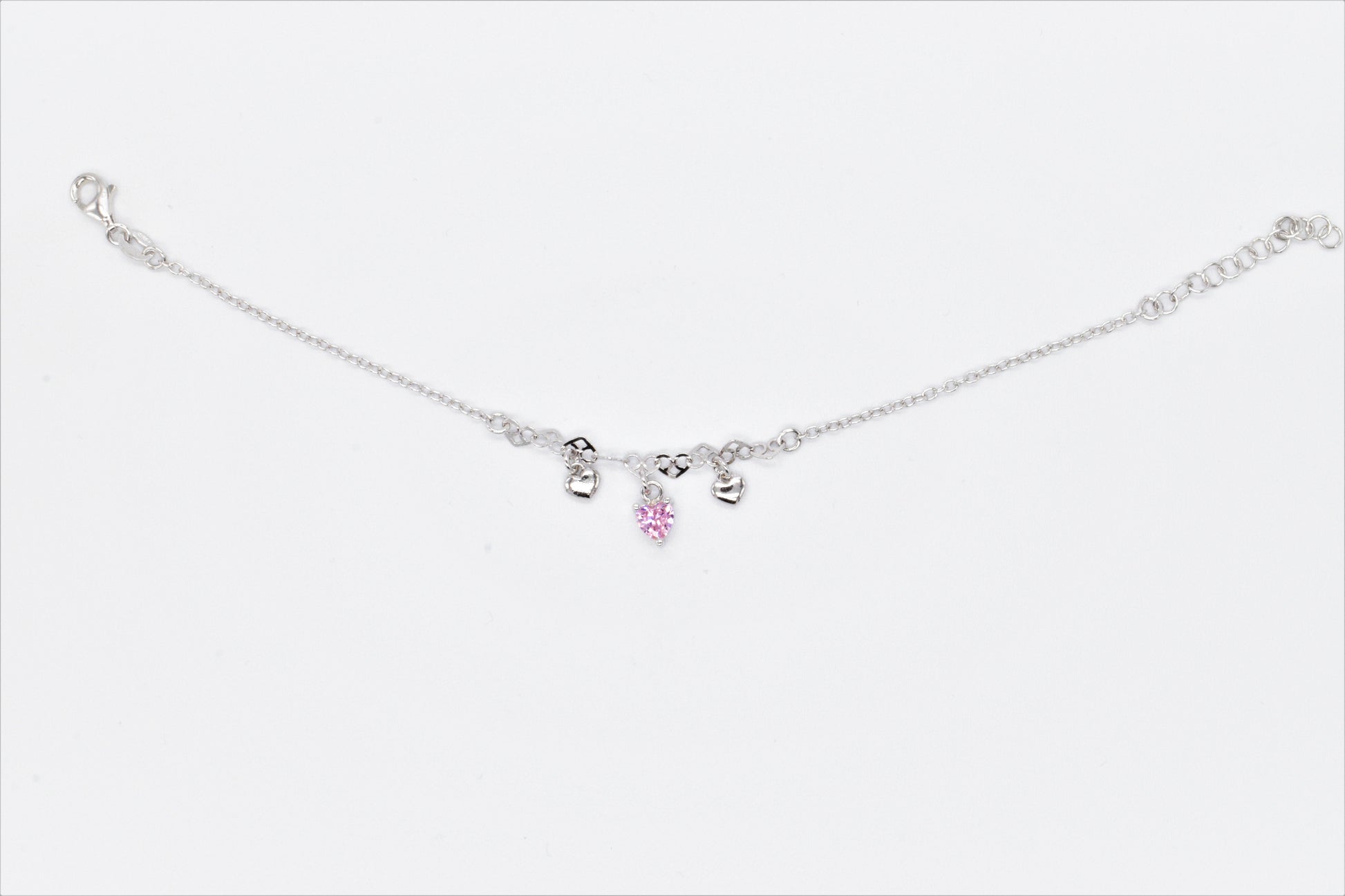 Bracciale MultiCuore rosa indossato