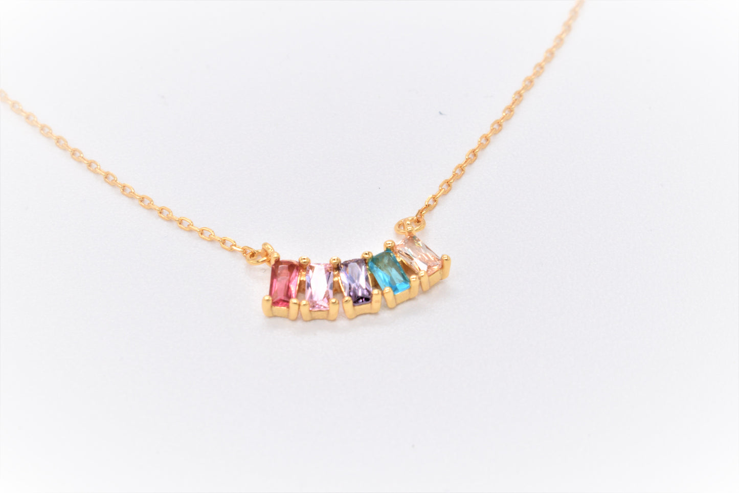 Collana Threads primo piano di lato