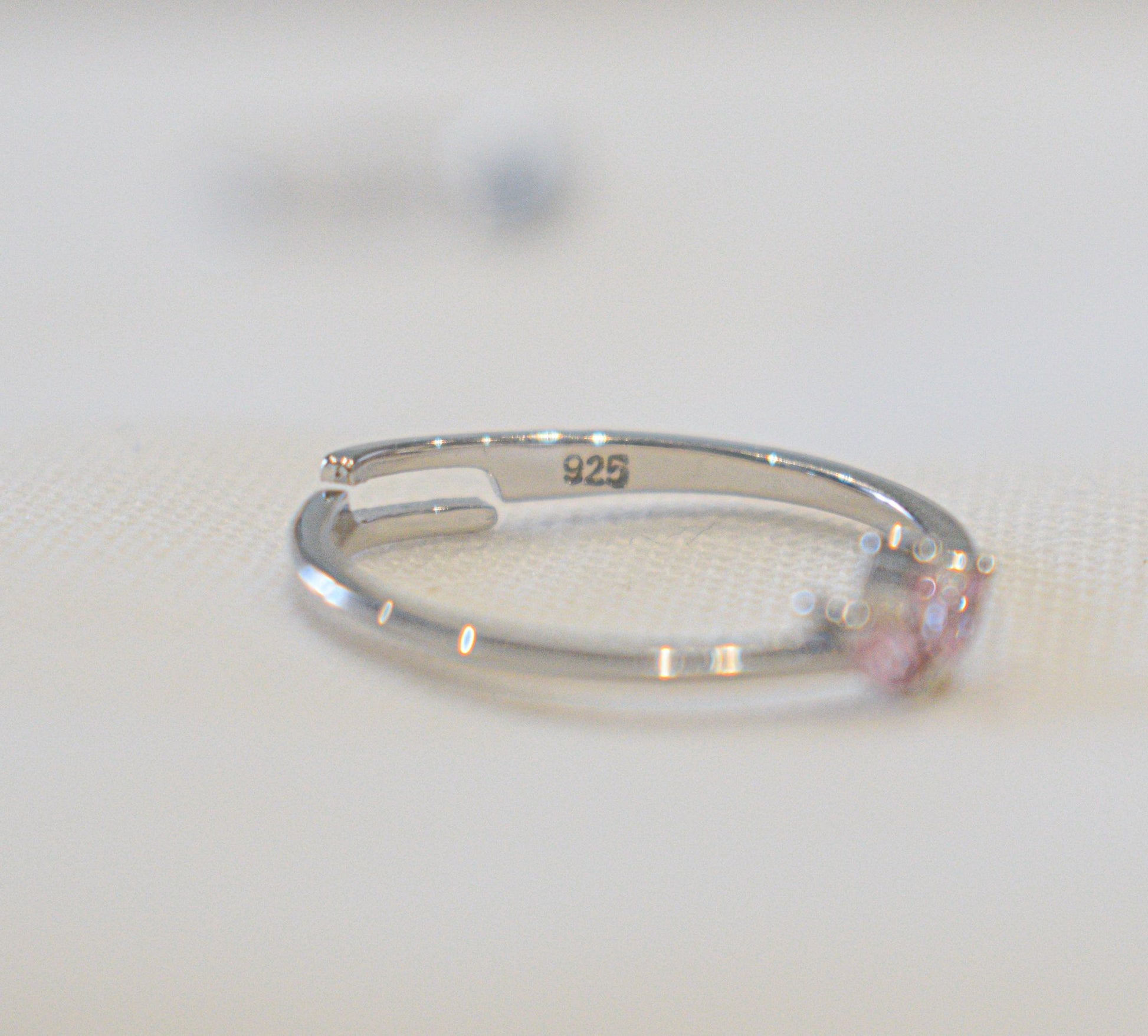 Anello Spiga con zirconi in argento 925.
