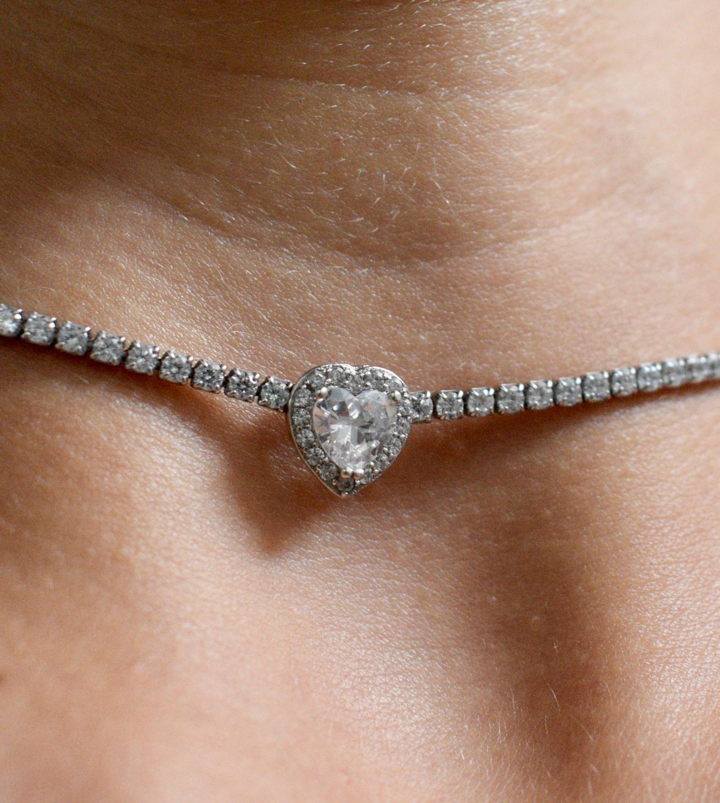 Choker zirconato