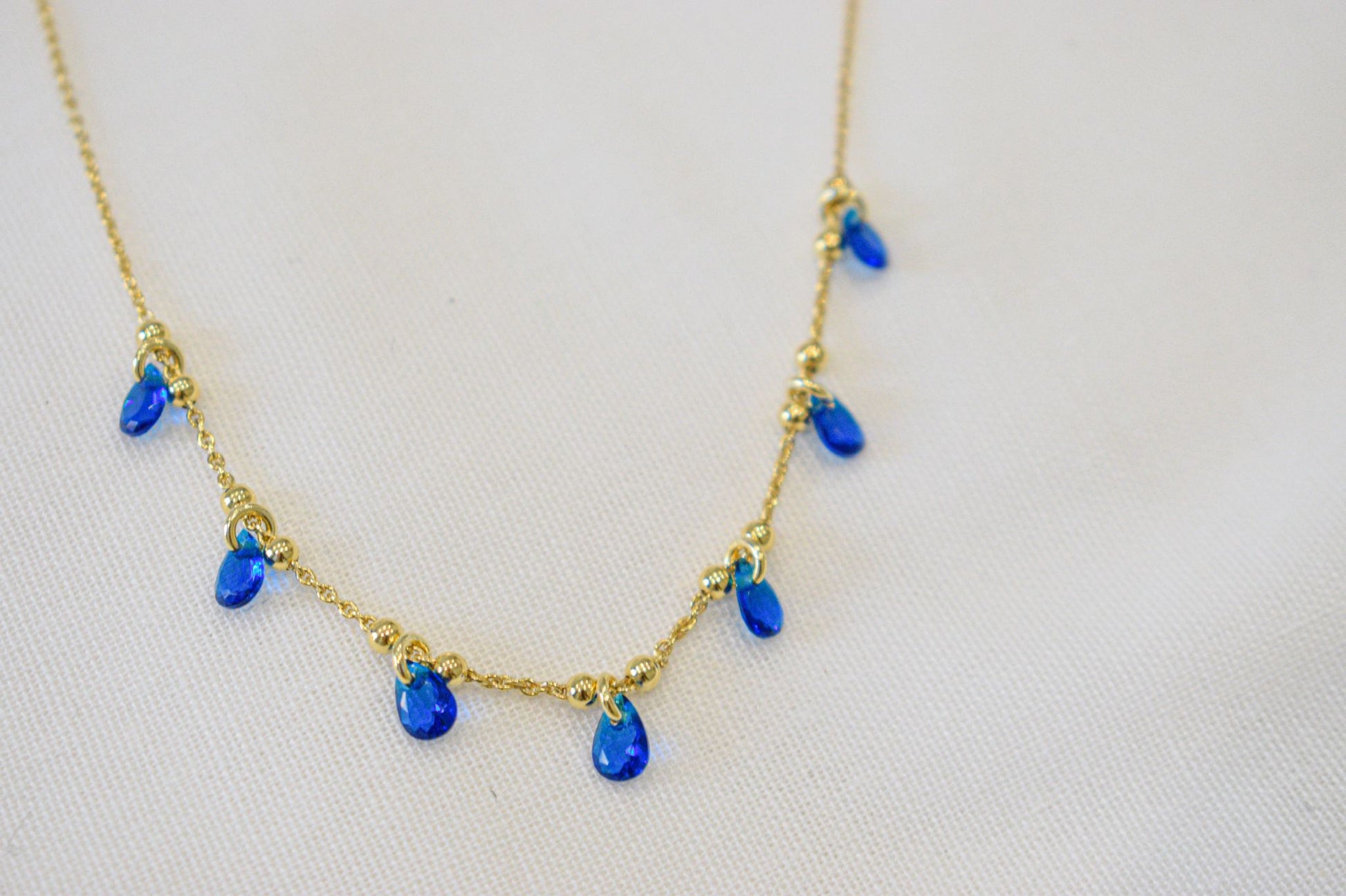 Collana Crystal con zirconi cristallo blu oceano.