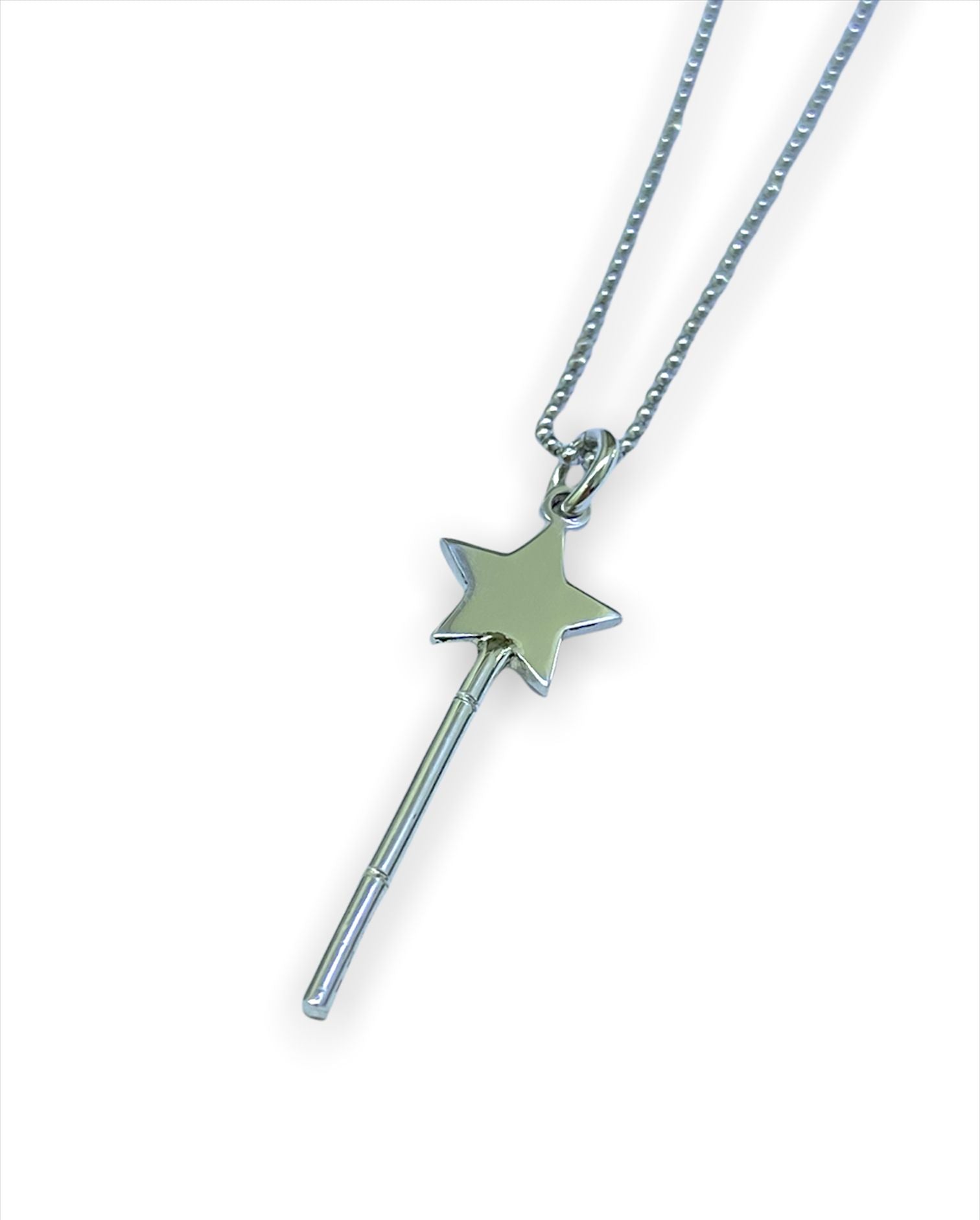 Collana Bacchetta magica in argento 925.
