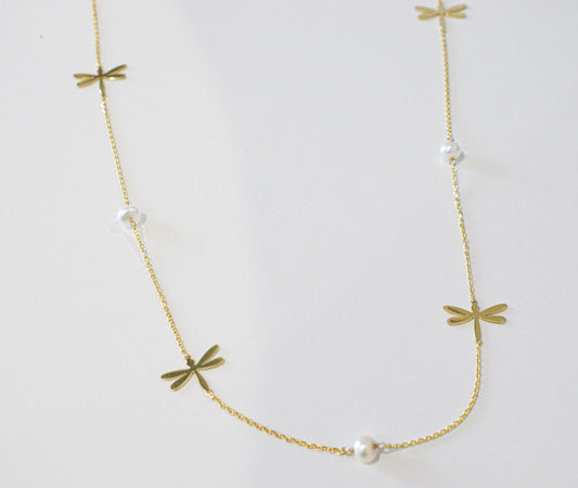 Collana placcata oro con perline e libellule 