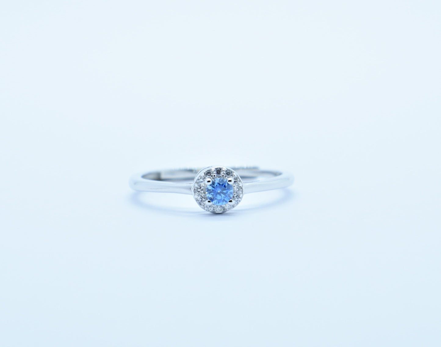 Anello zirconato