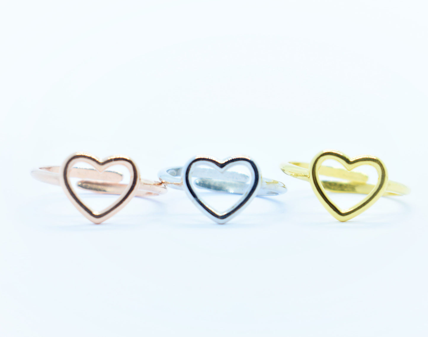 Anello cuore a filo