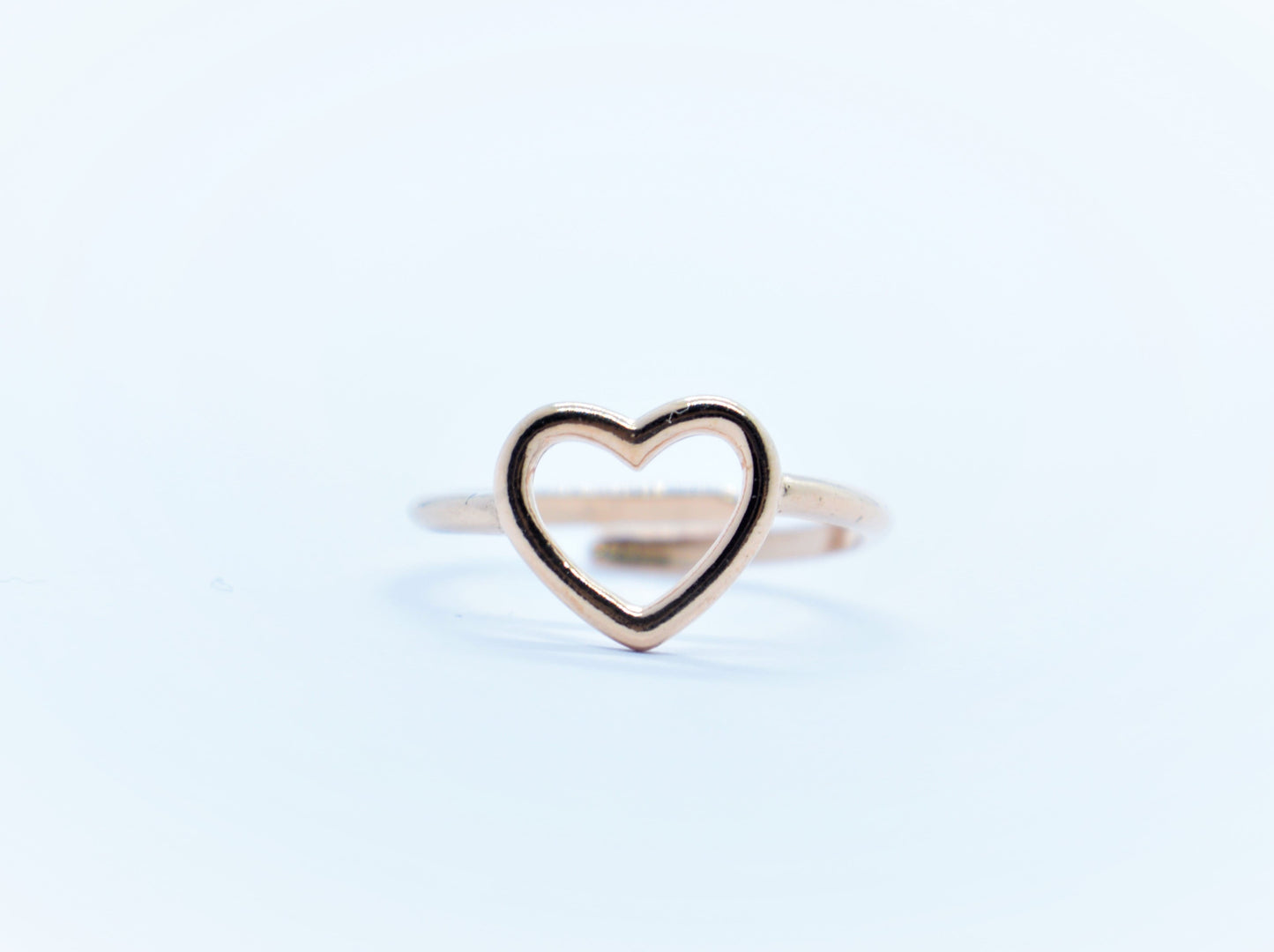 Anello cuore a filo