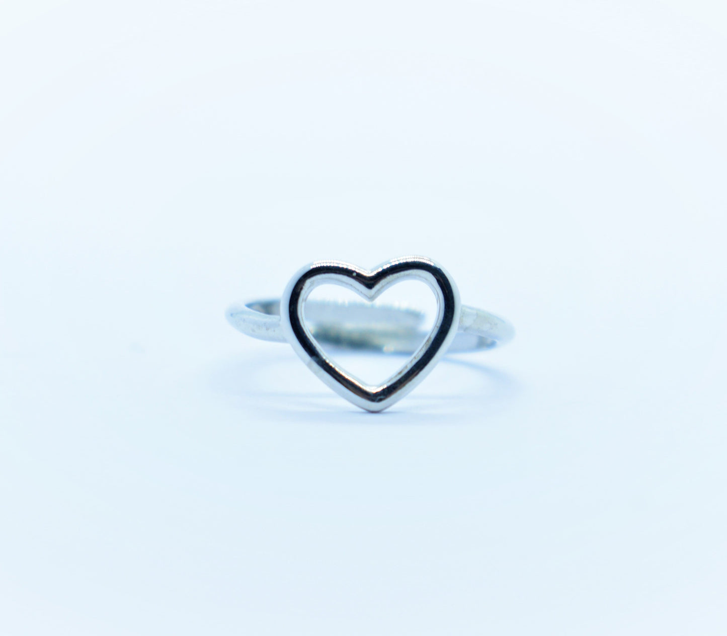 Anello cuore a filo