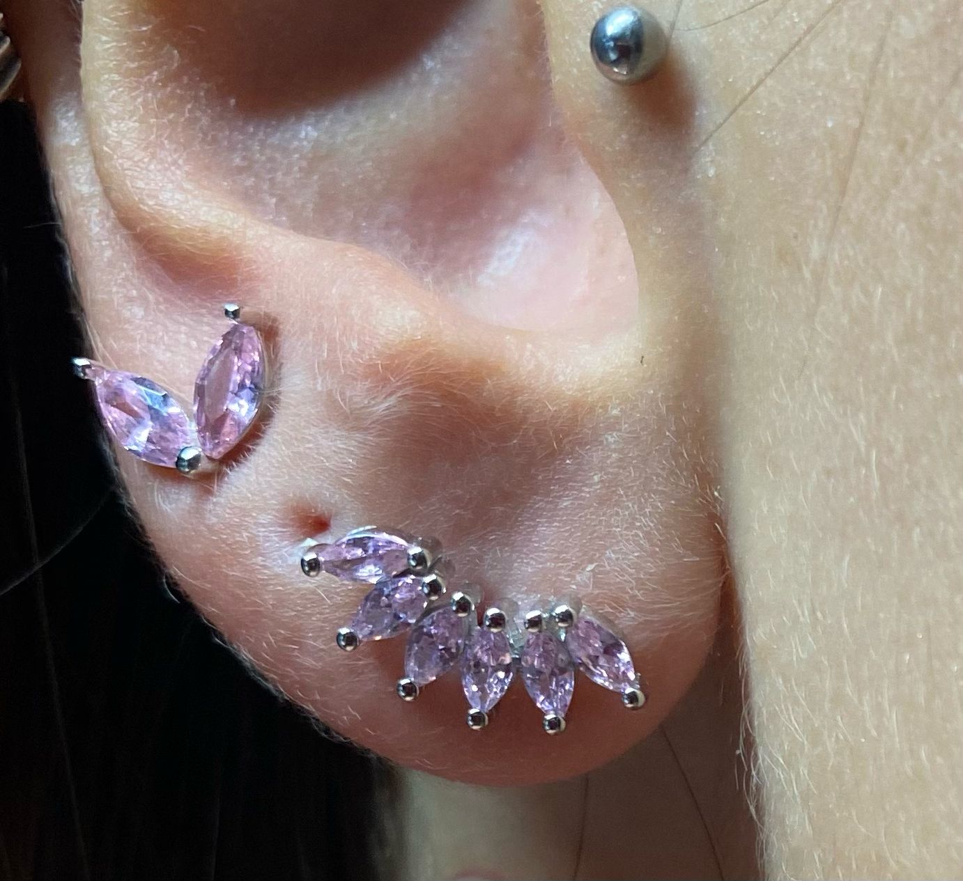 Orecchini Set spiga con zirconi rosa.