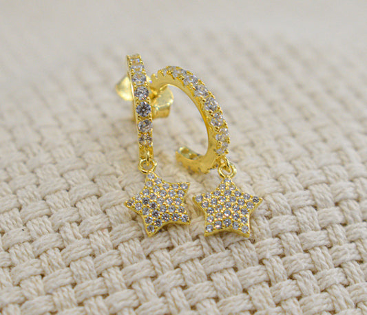 Orecchini zirconati con stelline colorazione Gold