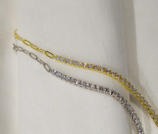 Bracciale Tennis con catena finale per aggancio.