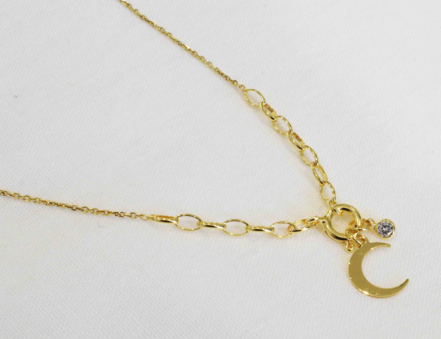 Collana Luna placcata oro con Punto luce in zirconi.
