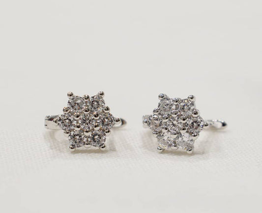 Coppia orecchini Circle in argento 925 e zirconi.