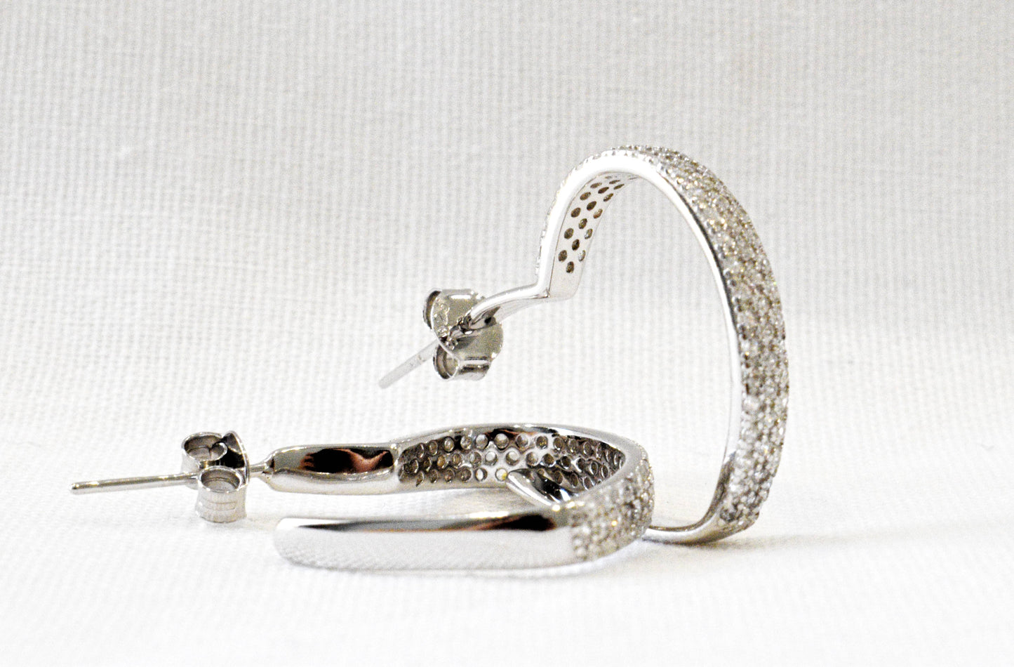 Coppia Orecchini Cuore in argento 925 e zirconi.